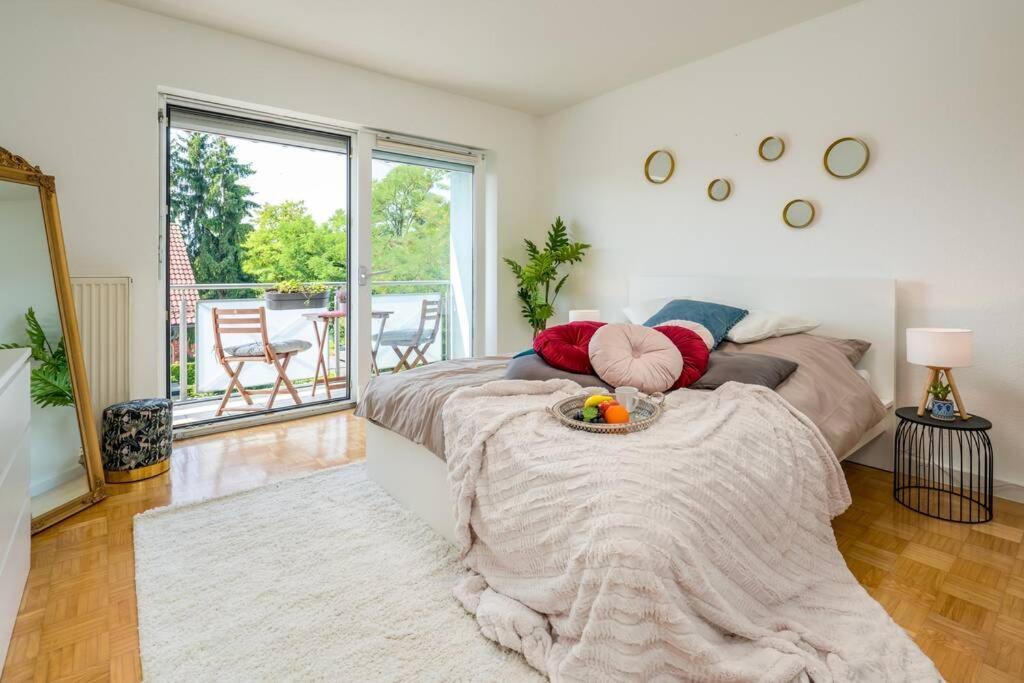 Eg Rechts -Wunderschone 80M² Grosse 3-Zimmer City Wohnung Nahe Salzburg Freilassing Buitenkant foto