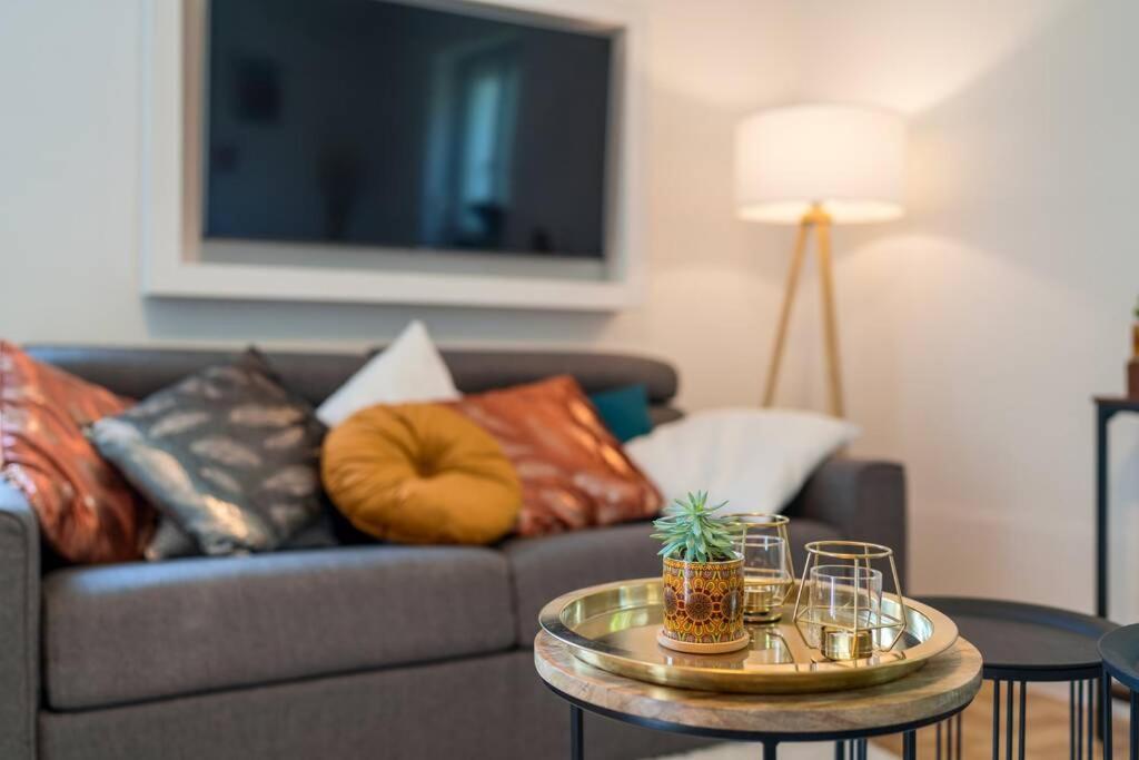 Eg Rechts -Wunderschone 80M² Grosse 3-Zimmer City Wohnung Nahe Salzburg Freilassing Buitenkant foto